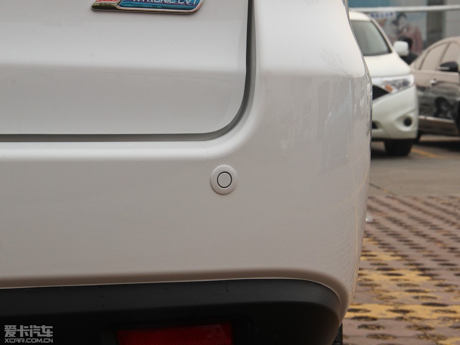 2015T70 2.0L CVTа