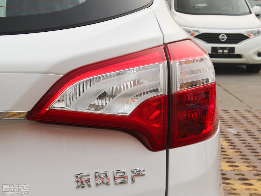 2015T70 2.0L CVTа