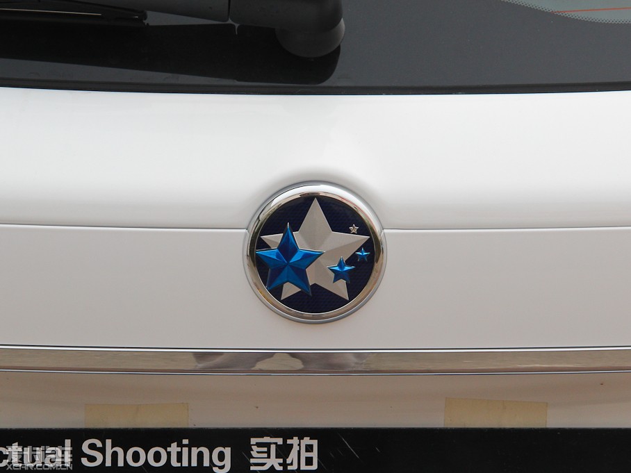 2015T70 2.0L CVTа