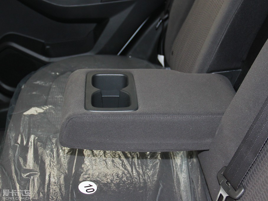 2015T70 2.0L CVTа