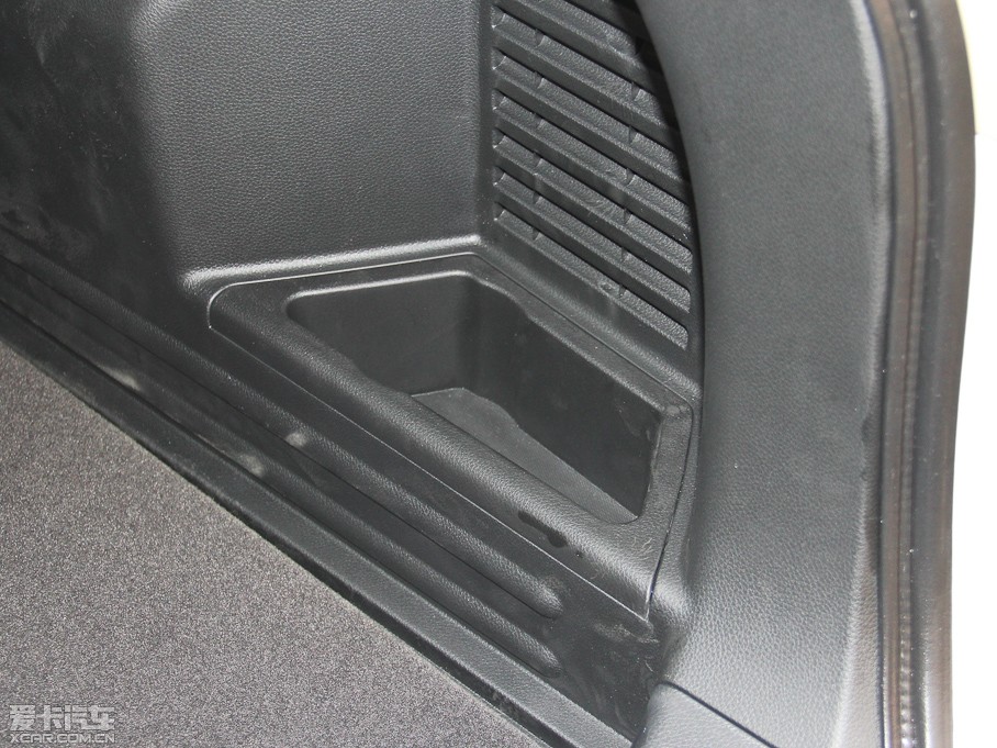 2015T70 2.0L CVTа