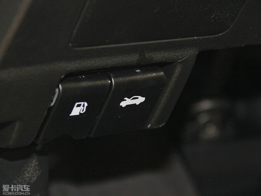 2015T70 2.0L CVTа