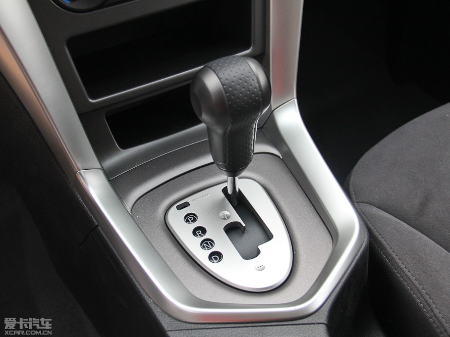 2015T70 2.0L CVTа