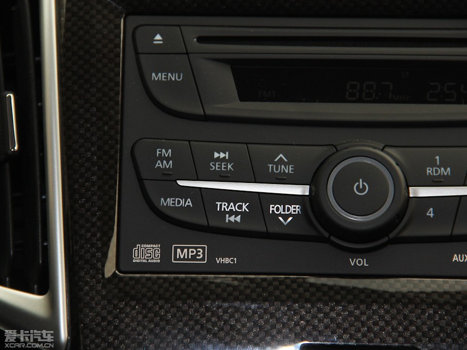 2015T70 2.0L CVTа