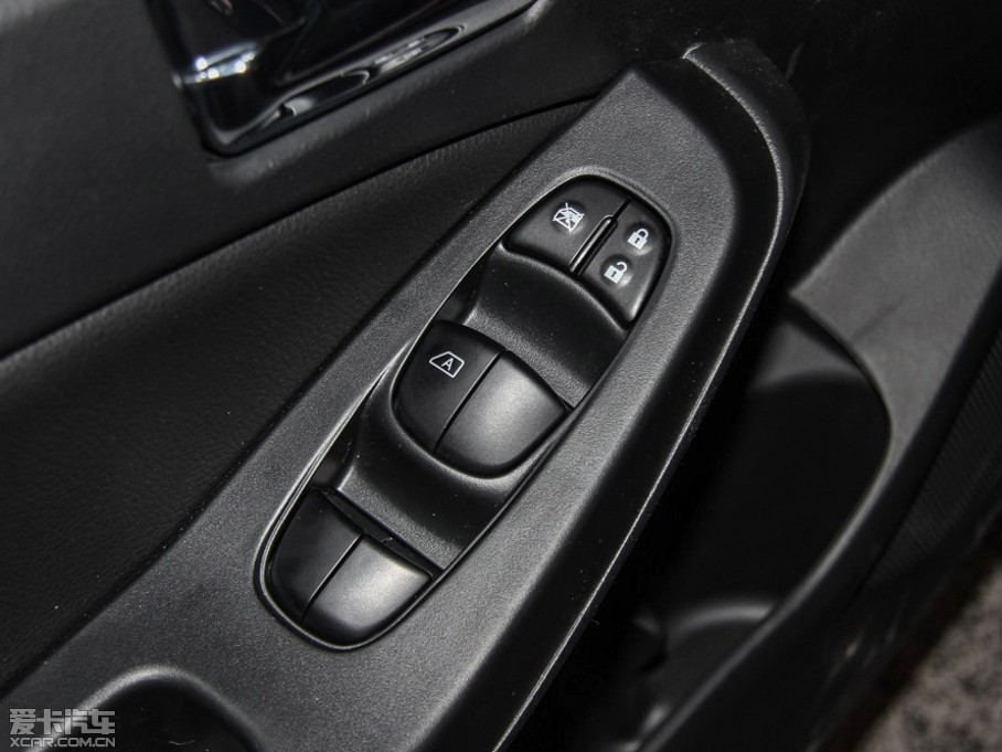 2015T70 2.0L CVTȤ