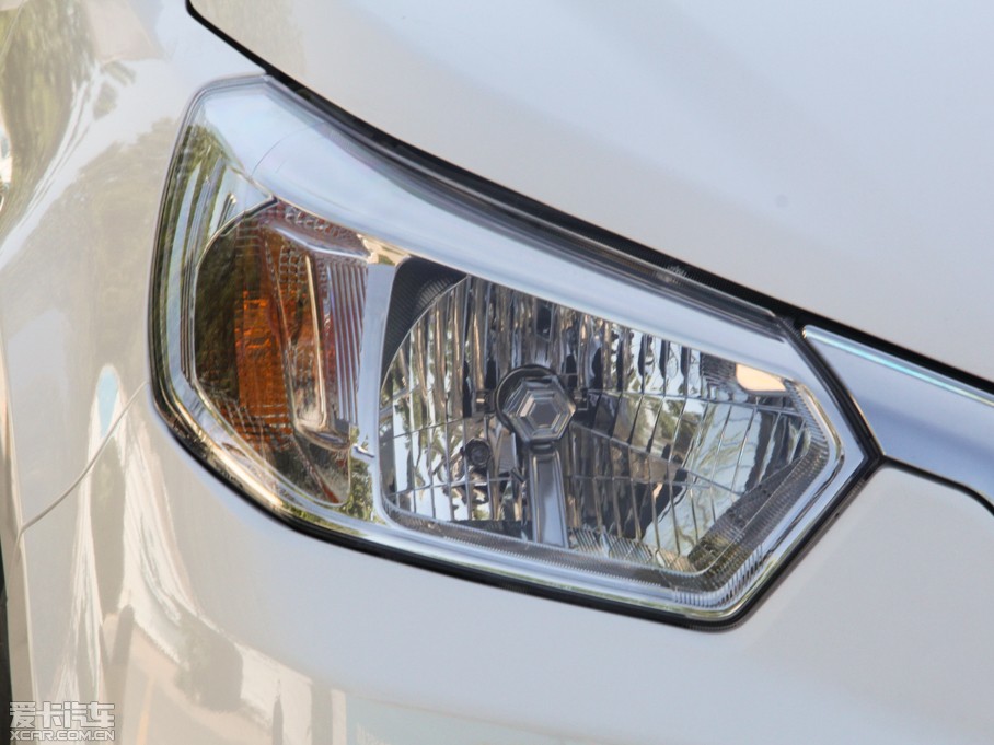 2015���D50 1.6L �քӺ��A��