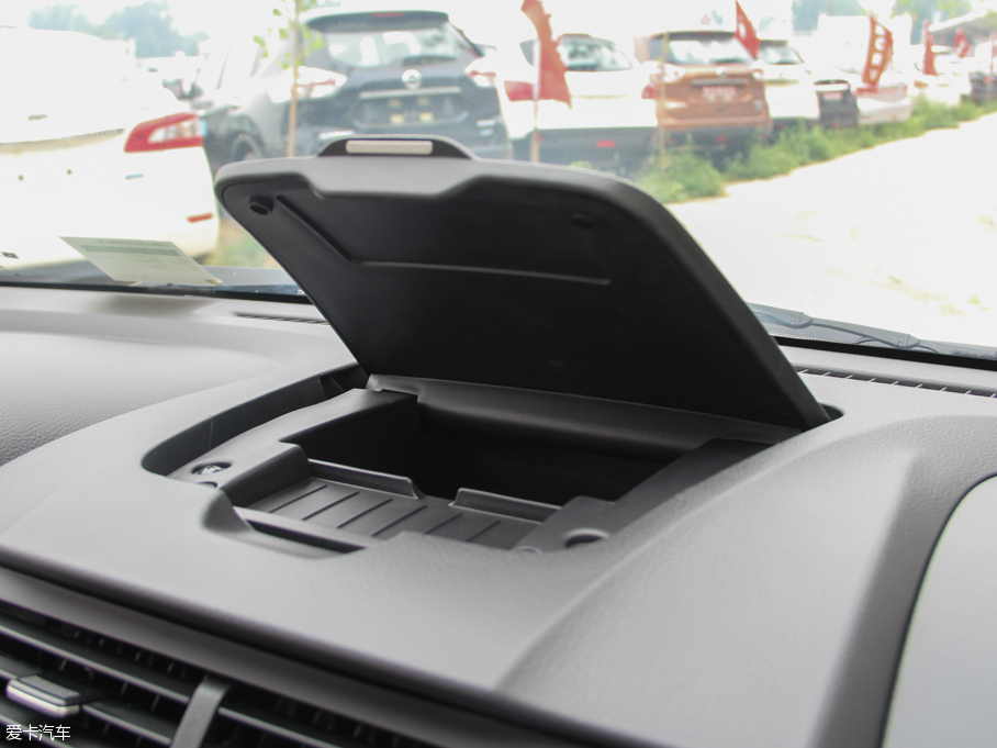 2015D50 1.6L քӕrа