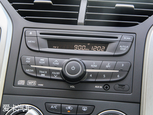 東風(fēng)日產(chǎn)-啟辰2015款啟辰D50