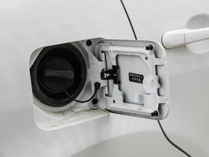 2015款1.6L 自动时尚版 油箱盖