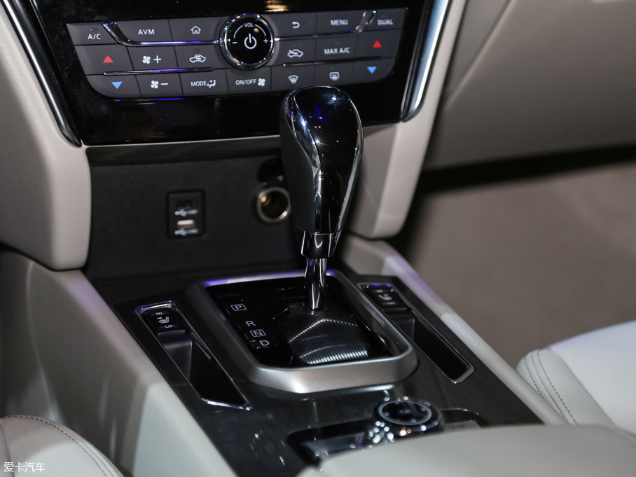 2017T90 2.0L CVTIа