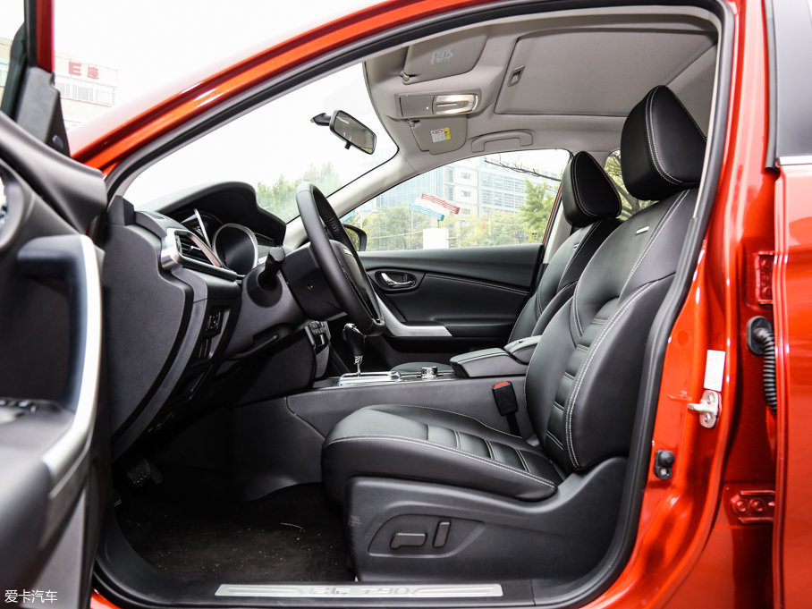 2017T90 2.0L CVTIа