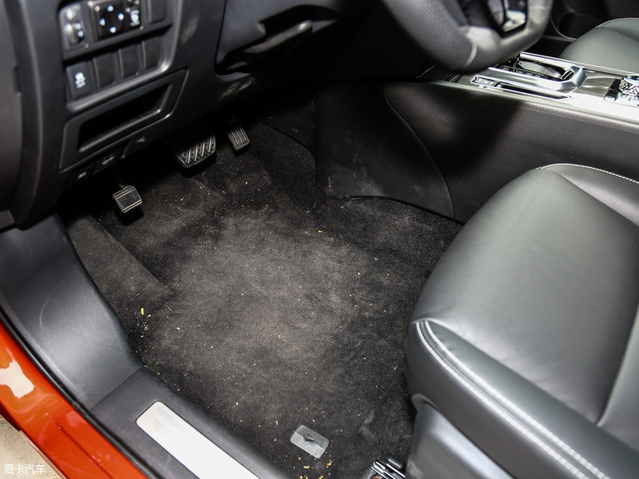 2017T90 2.0L CVTIа