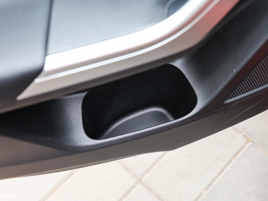 2017T90 2.0L CVTI(lng)а