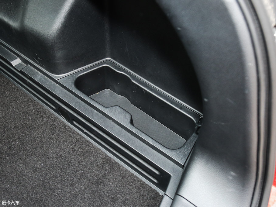 2017T90 2.0L CVTIа