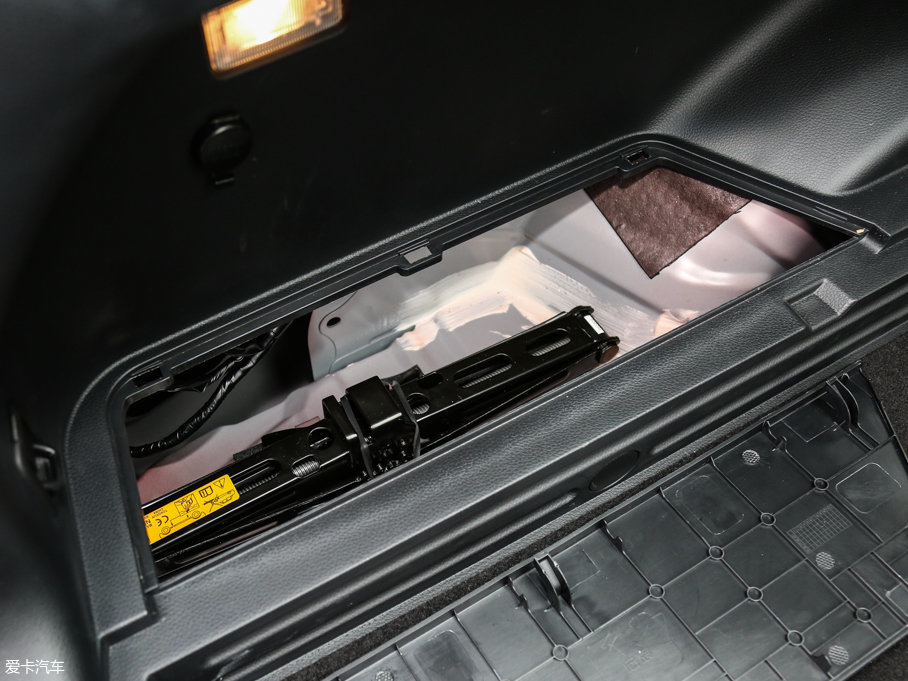 2017T90 2.0L CVTIа