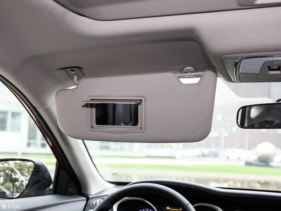 2017T90 2.0L CVTIа