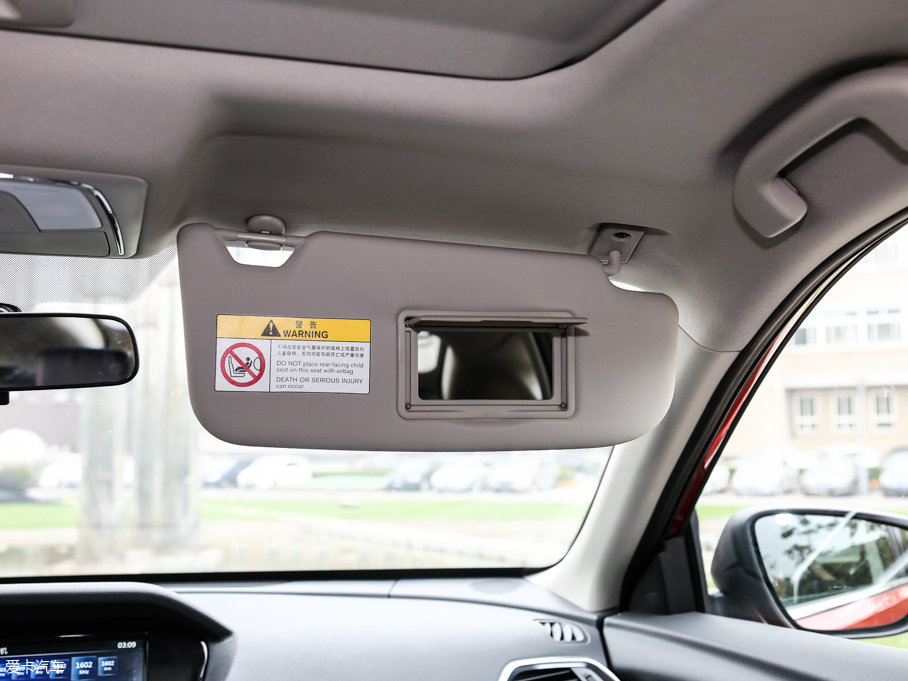 2017T90 2.0L CVTIа