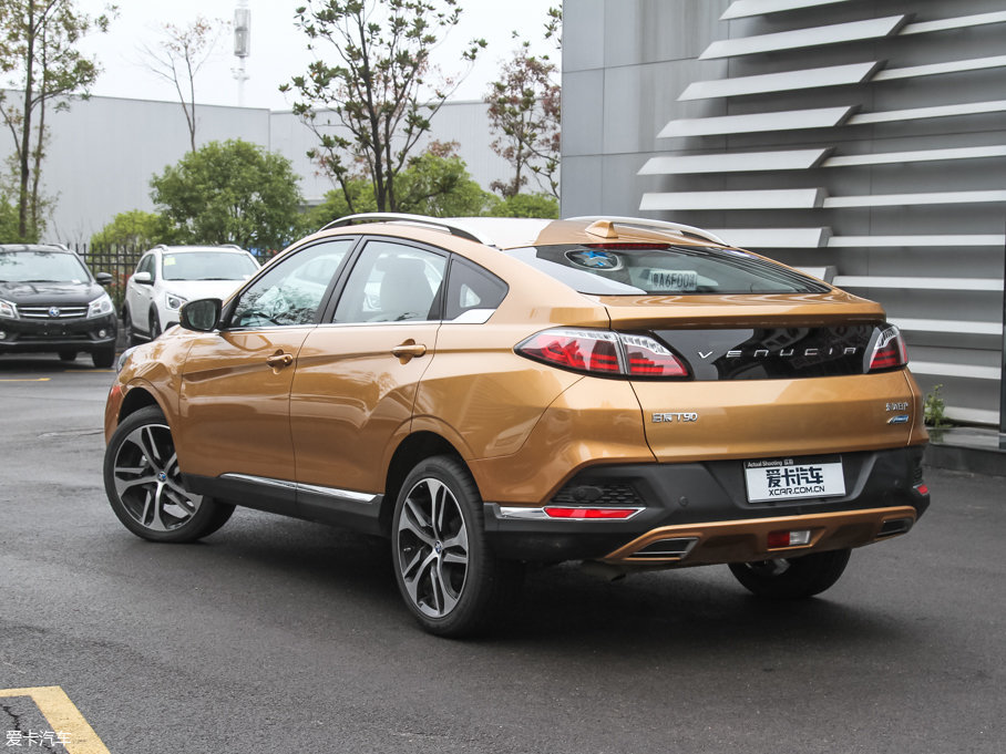 2017T90 2.0L CVTIа