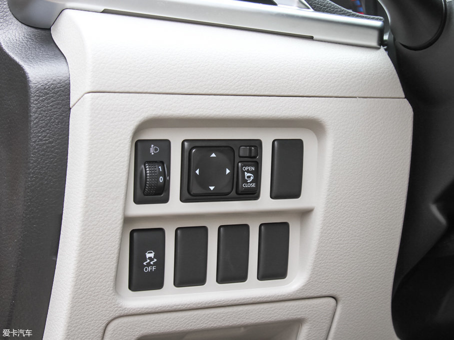 2017T90 2.0L CVTIа