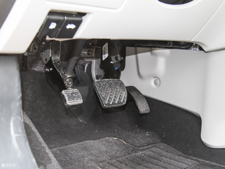 2017T90 2.0L CVTIа