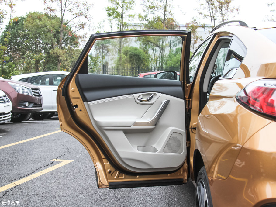 2017T90 2.0L CVTIа