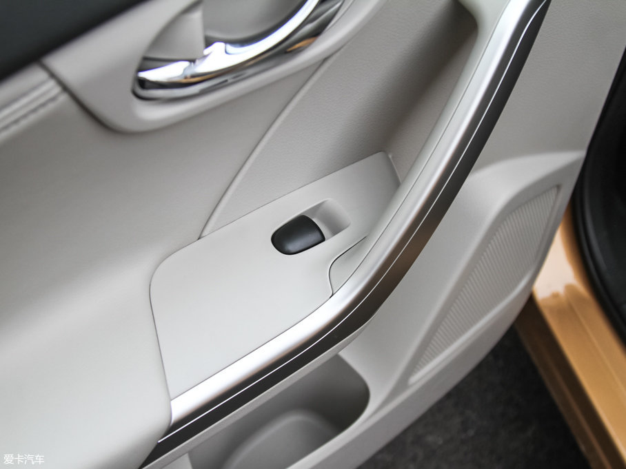 2017T90 2.0L CVTI(lng)а