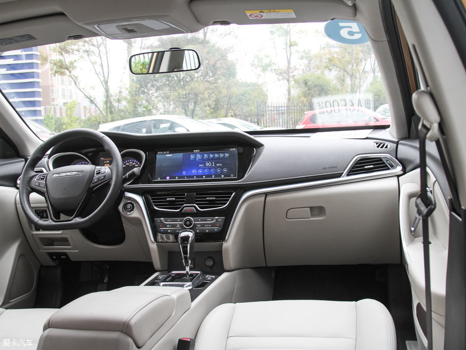 2017T90 2.0L CVTIа