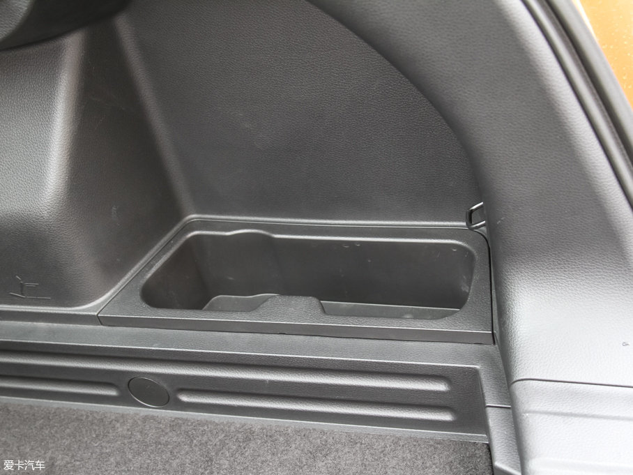 2017T90 2.0L CVTIа