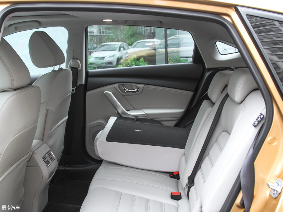 2017T90 2.0L CVTIа