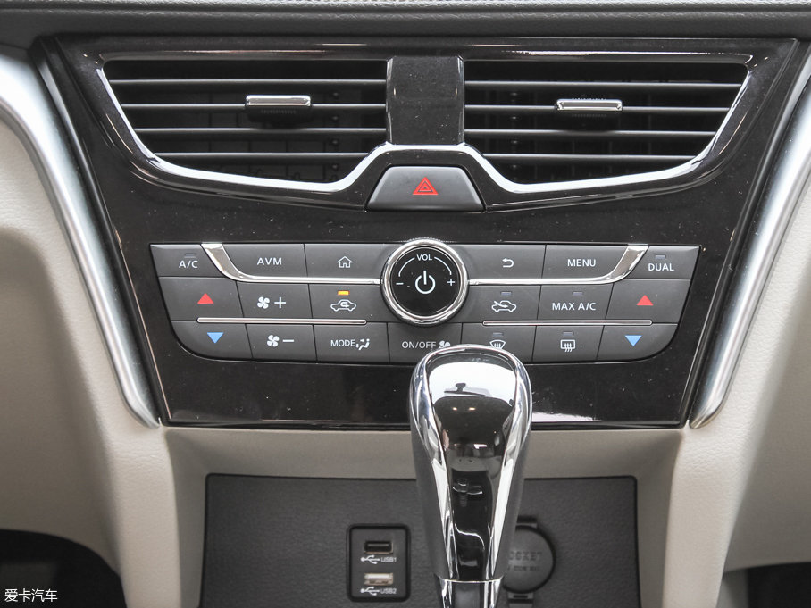 2017T90 2.0L CVTIа