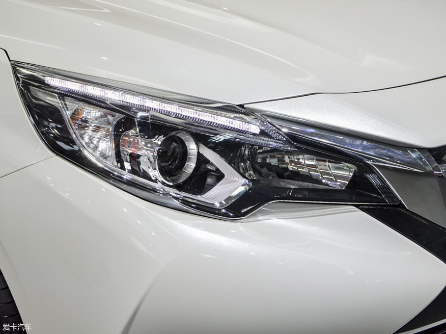 2017T90 2.0L CVTа