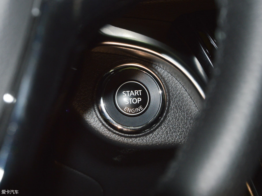 2017T90 2.0L CVTа