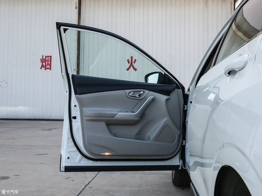 2017T90 2.0L CVTI(lng)а