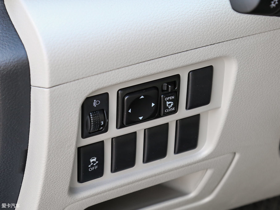 2017T90 2.0L CVTIа