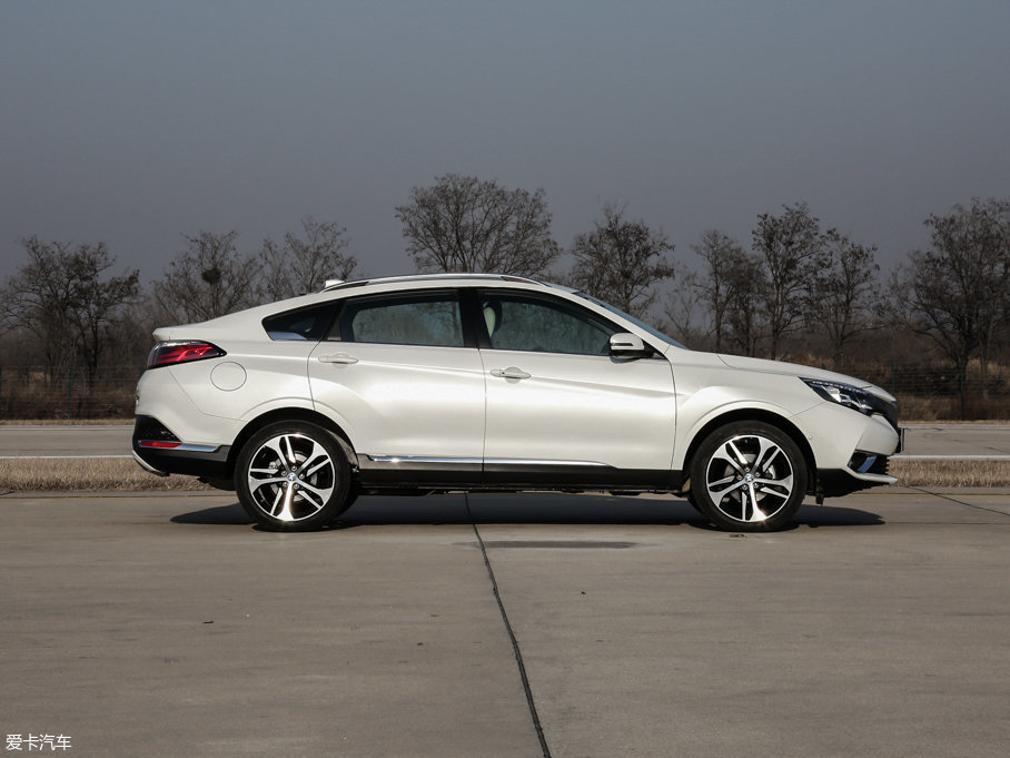 2017T90 2.0L CVTI(lng)а