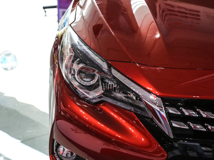 2017T90 2.0L CVTа