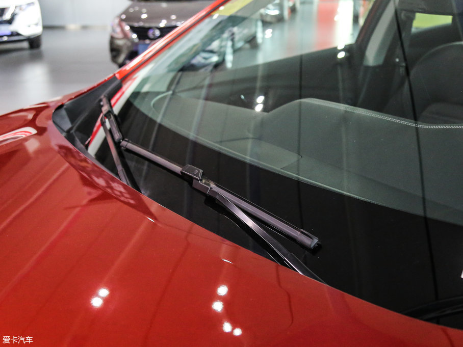 2017T90 2.0L CVTа