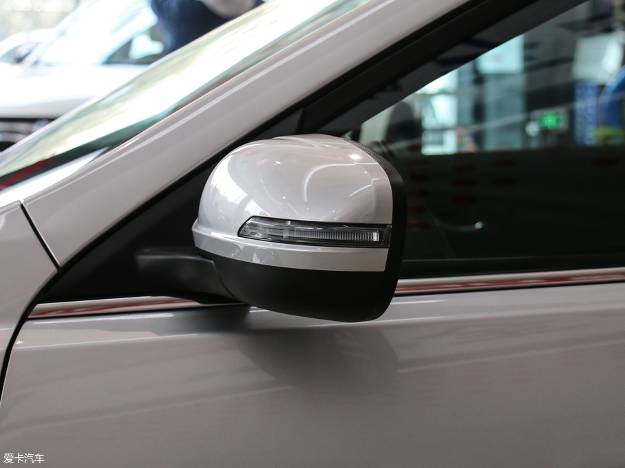 2017T90 2.0L CVTLа