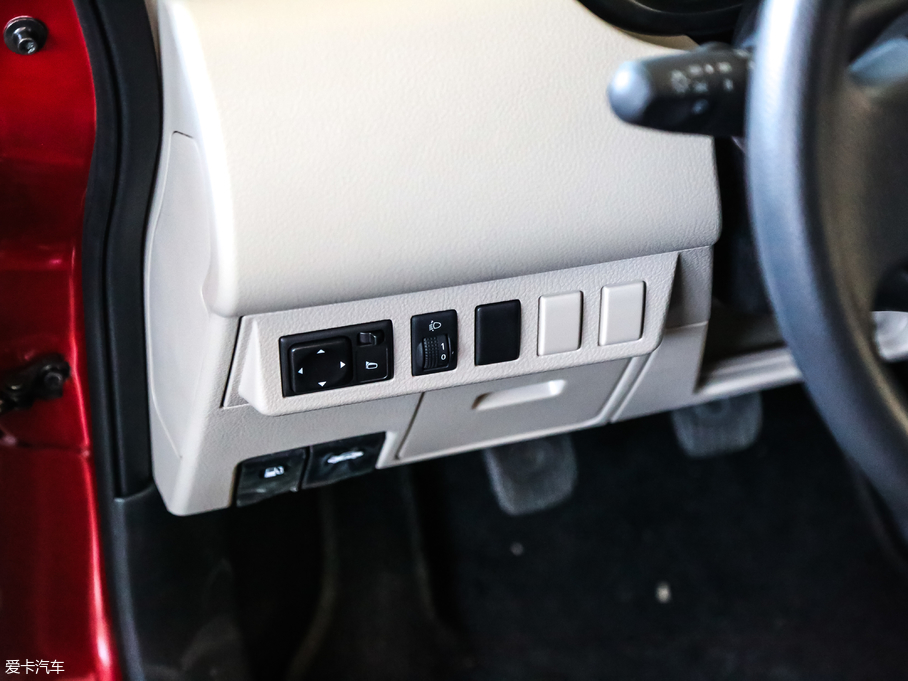 2016���R50 1.6L �քӾ�Ӣ��