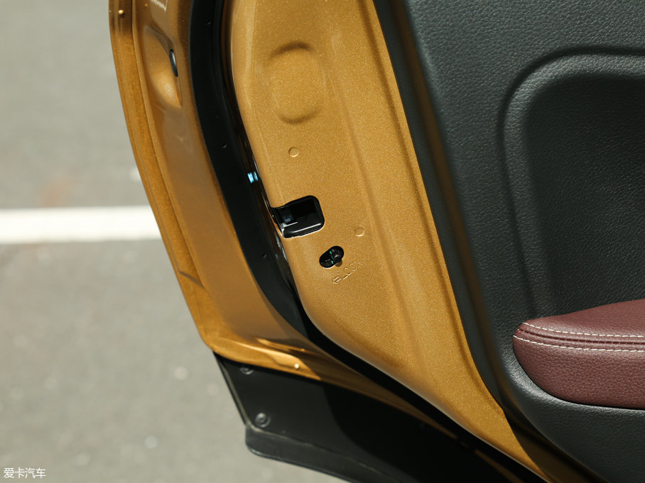 2016���T70X 2.0L CVT����\�Ӱ�