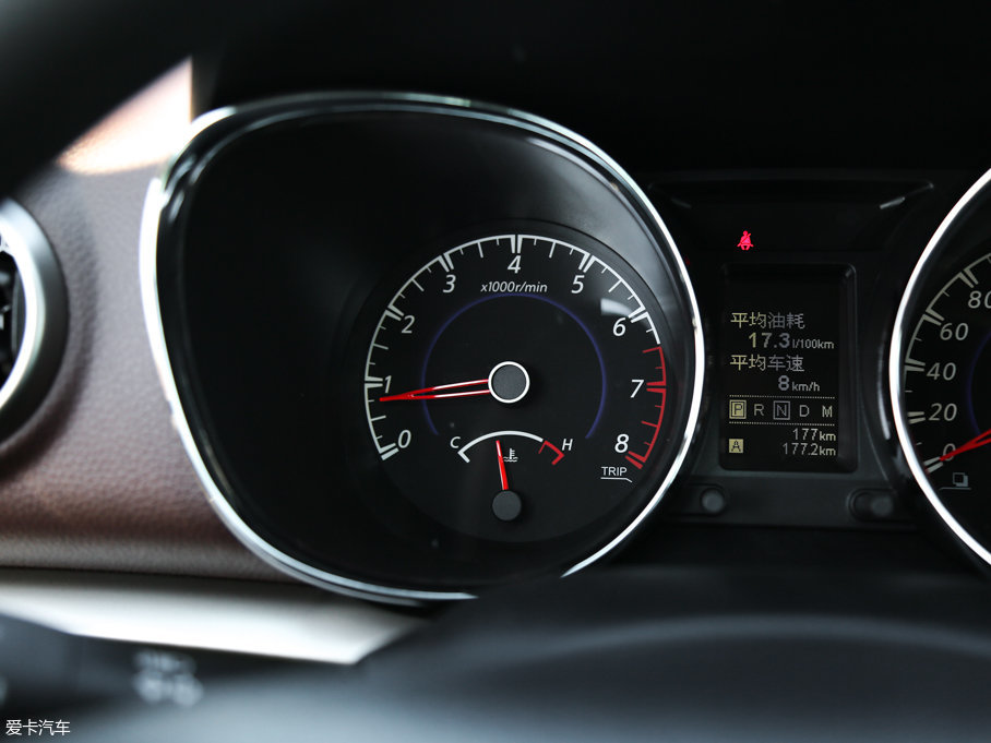 2016���T70X 2.0L CVT����\�Ӱ�