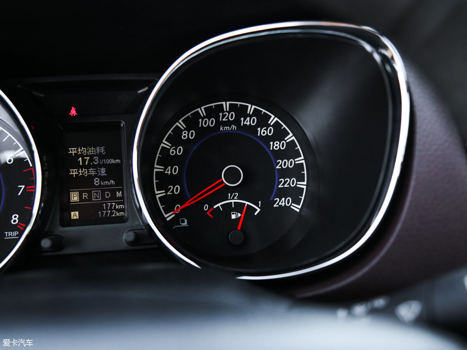 2016���T70X 2.0L CVT����\�Ӱ�