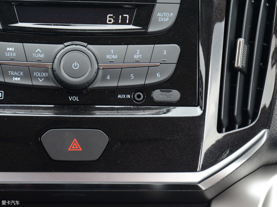 2016T70 2.0L CVTа