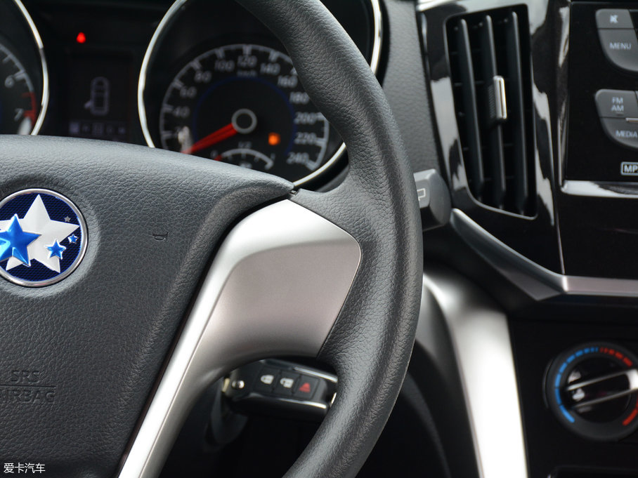 2016T70 2.0L CVTа