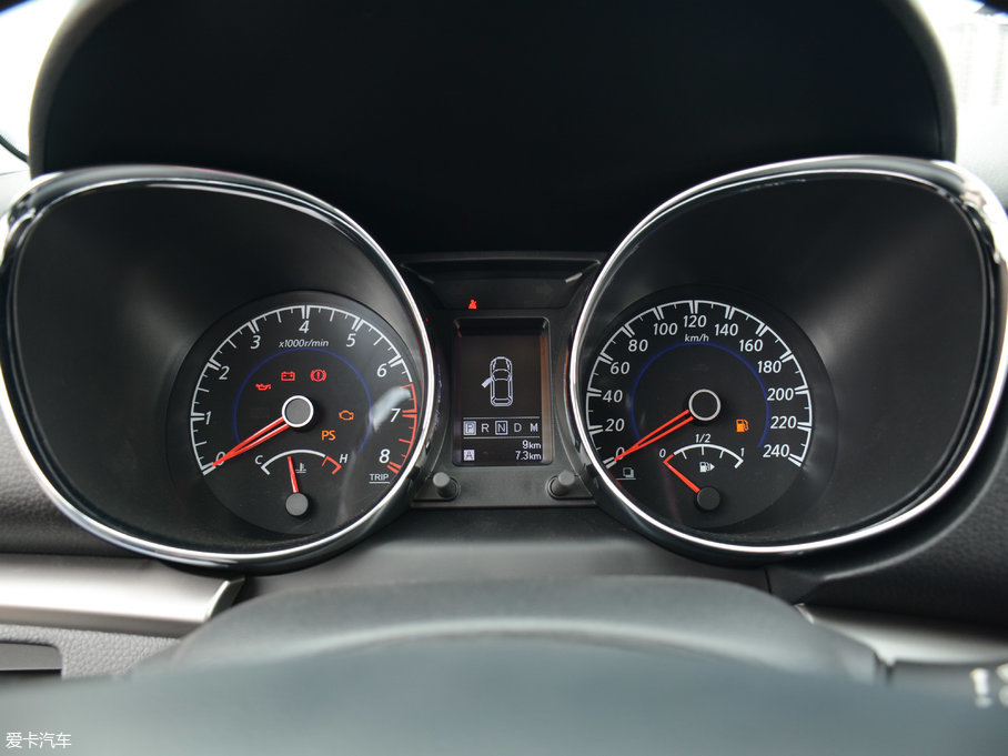 2016T70 2.0L CVTа