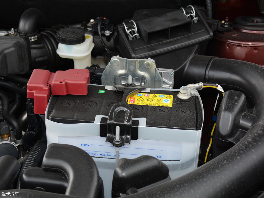 2016T70 2.0L CVTа