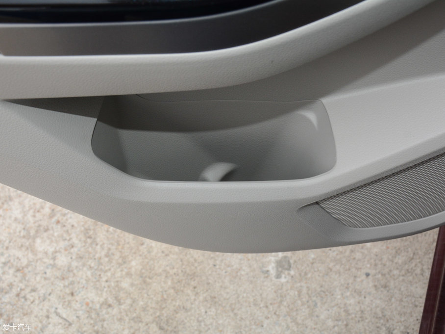 2016T70 2.0L CVTȤ