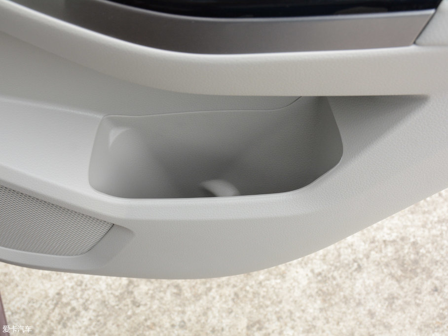 2016T70 2.0L CVTȤ