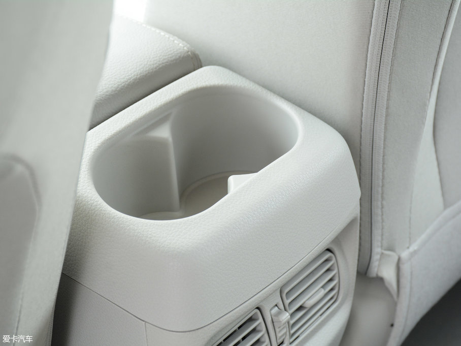 2016T70 2.0L CVTȤ