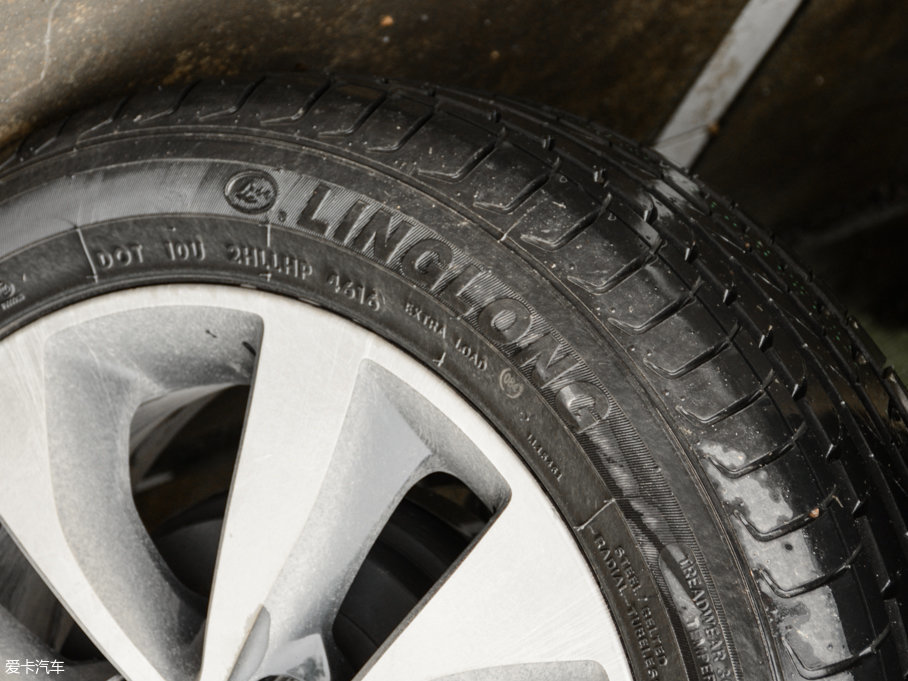 2017M50V 1.6L XV CVT